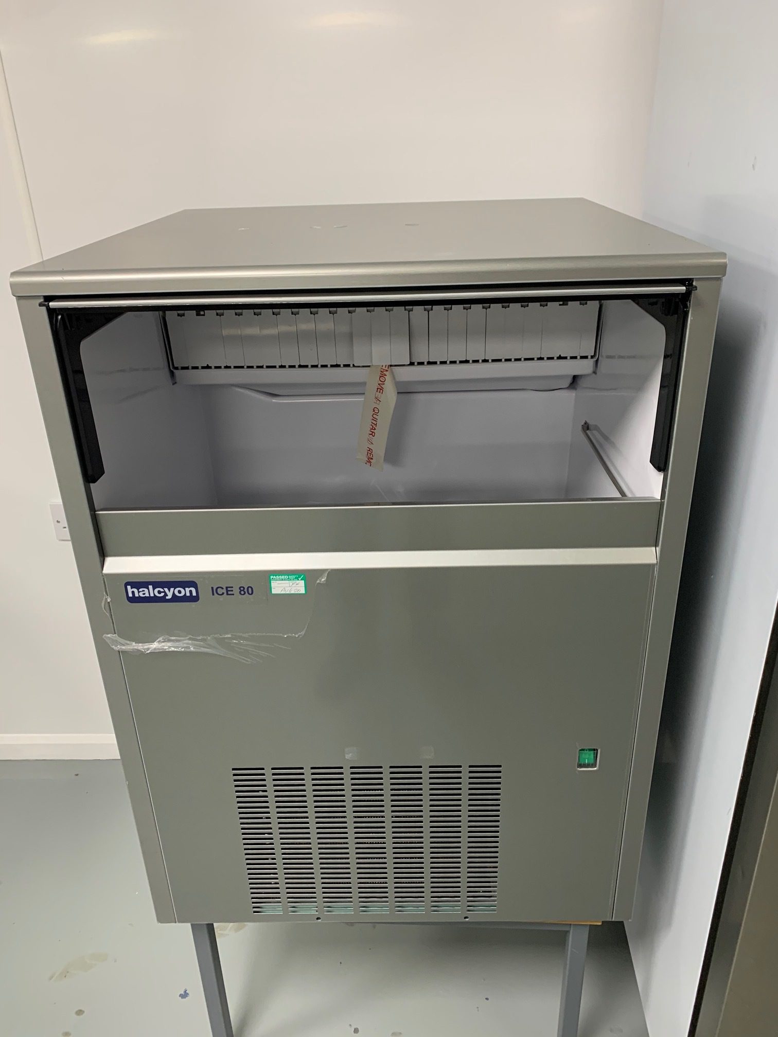 Halcyon Ice Machine