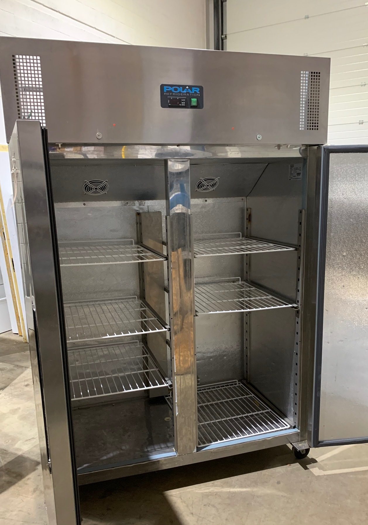 Polar double door freezer
